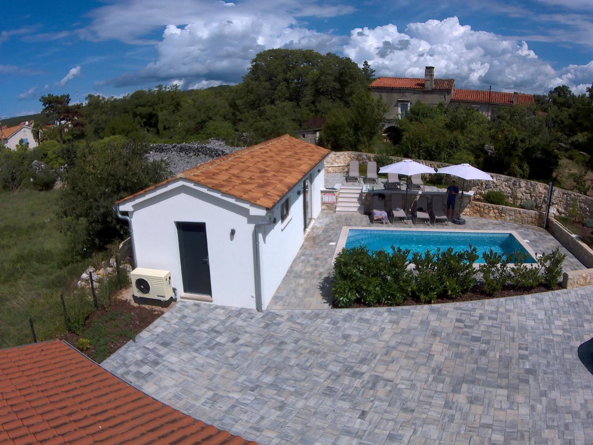 Villa Diny With Pool Pinezići Екстериор снимка